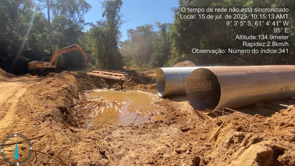instalação de tubos Armânicos metálicos na rodovia MT-206