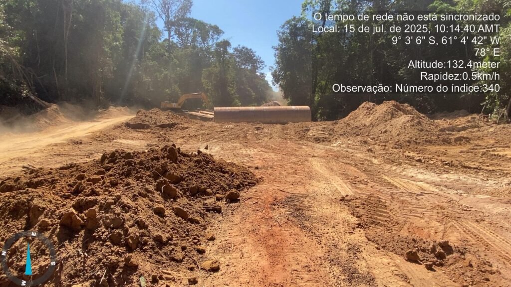 instalação de tubos Armânicos metálicos na rodovia MT-206