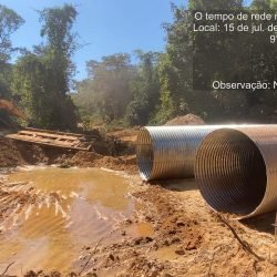 instalação de tubos Armânicos metálicos na rodovia MT-206